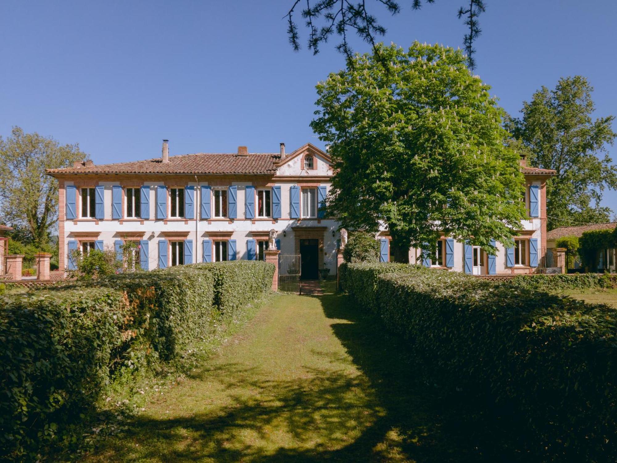 Le Manoir De Lisle Hotel Exterior foto