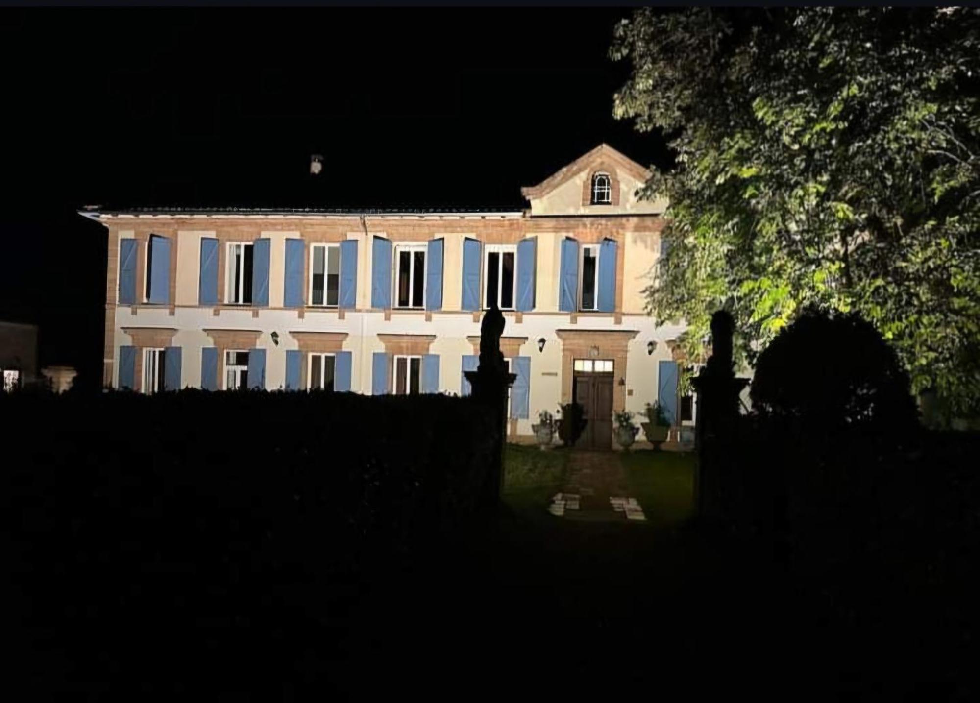 Le Manoir De Lisle Hotel Exterior foto